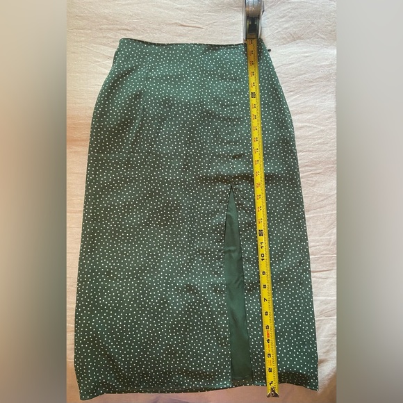Abercrombie & Fitch Green Polka-Dot Midi Skirt XS new with tags - Picture 2 of 6